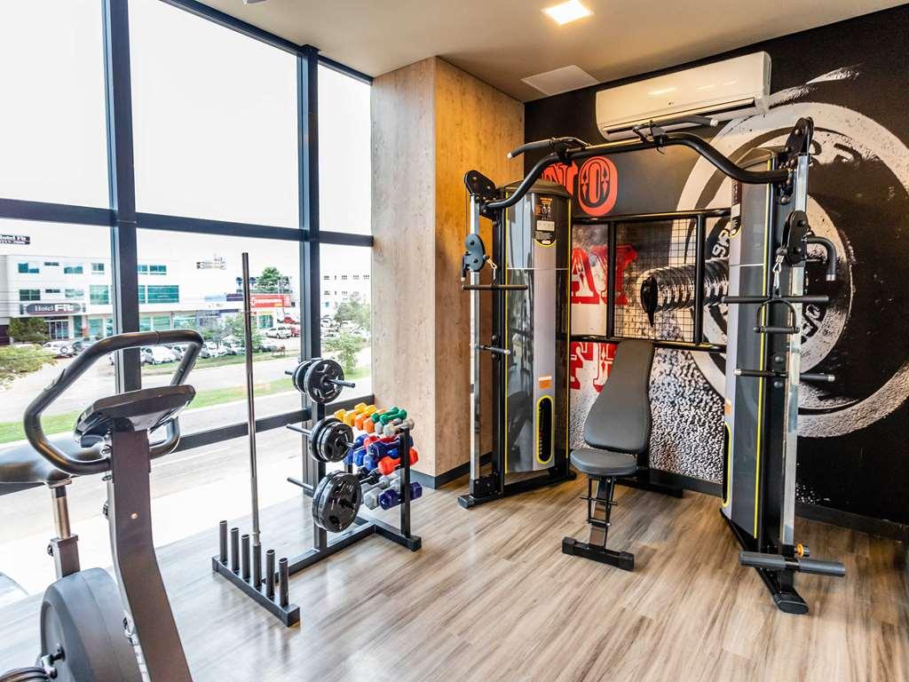 Ibis Palmas Avenida Jk Hotel