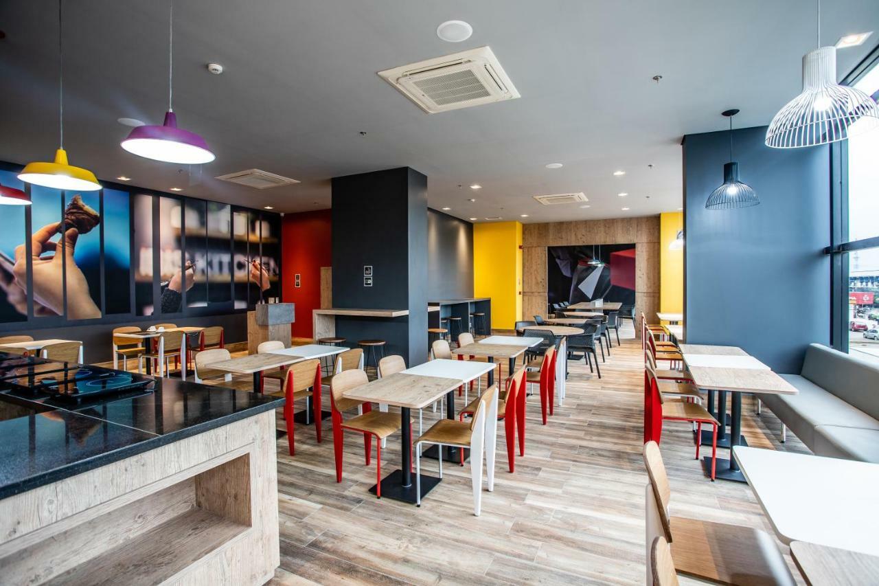 Hotel Ibis Palmas Avenida Jk